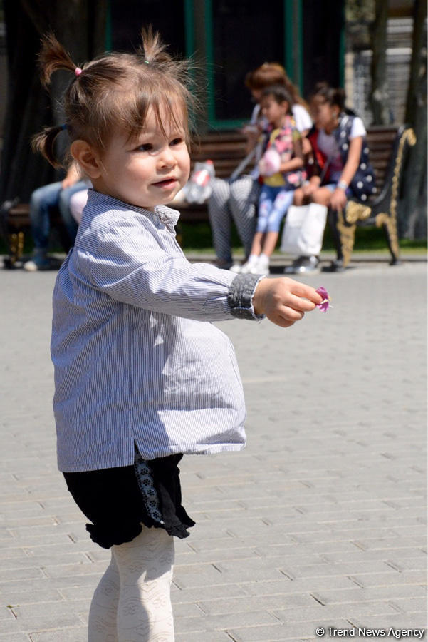 Bakı bulvarında keçirilən aksiyadan FOTOLAR