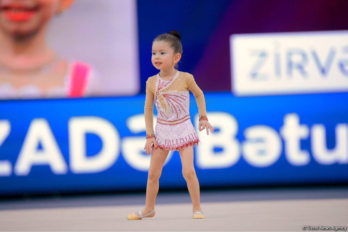 Uşaqların Beynəlxalq Müdafiəsi Gününə həsr olunmuş bədii gimnastika yarışına start verilib (FOTO)