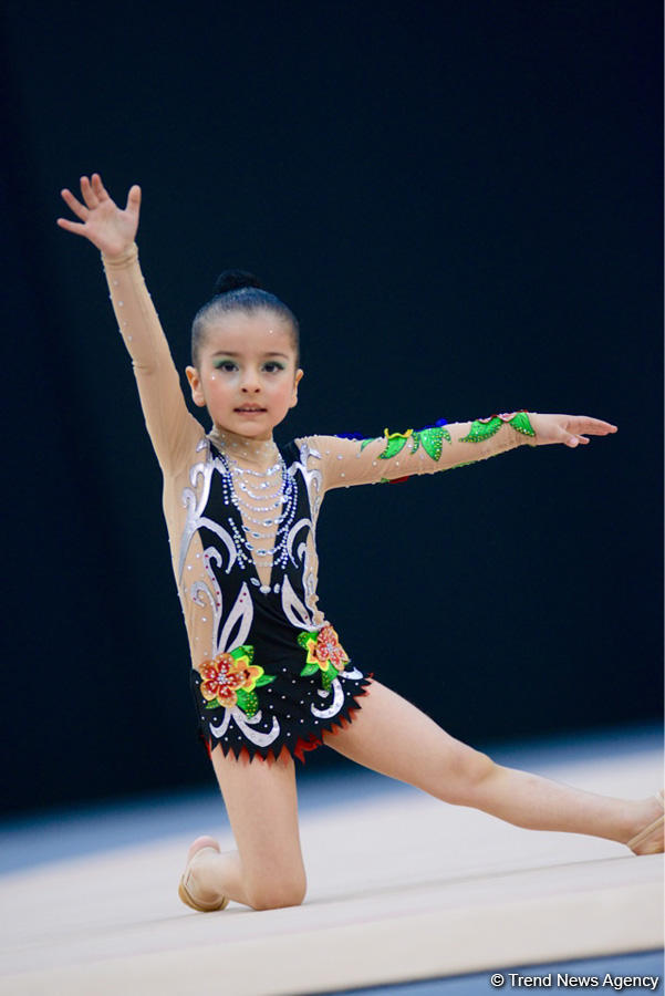 Uşaqların Beynəlxalq Müdafiəsi Gününə həsr olunmuş bədii gimnastika yarışına start verilib (FOTO)
