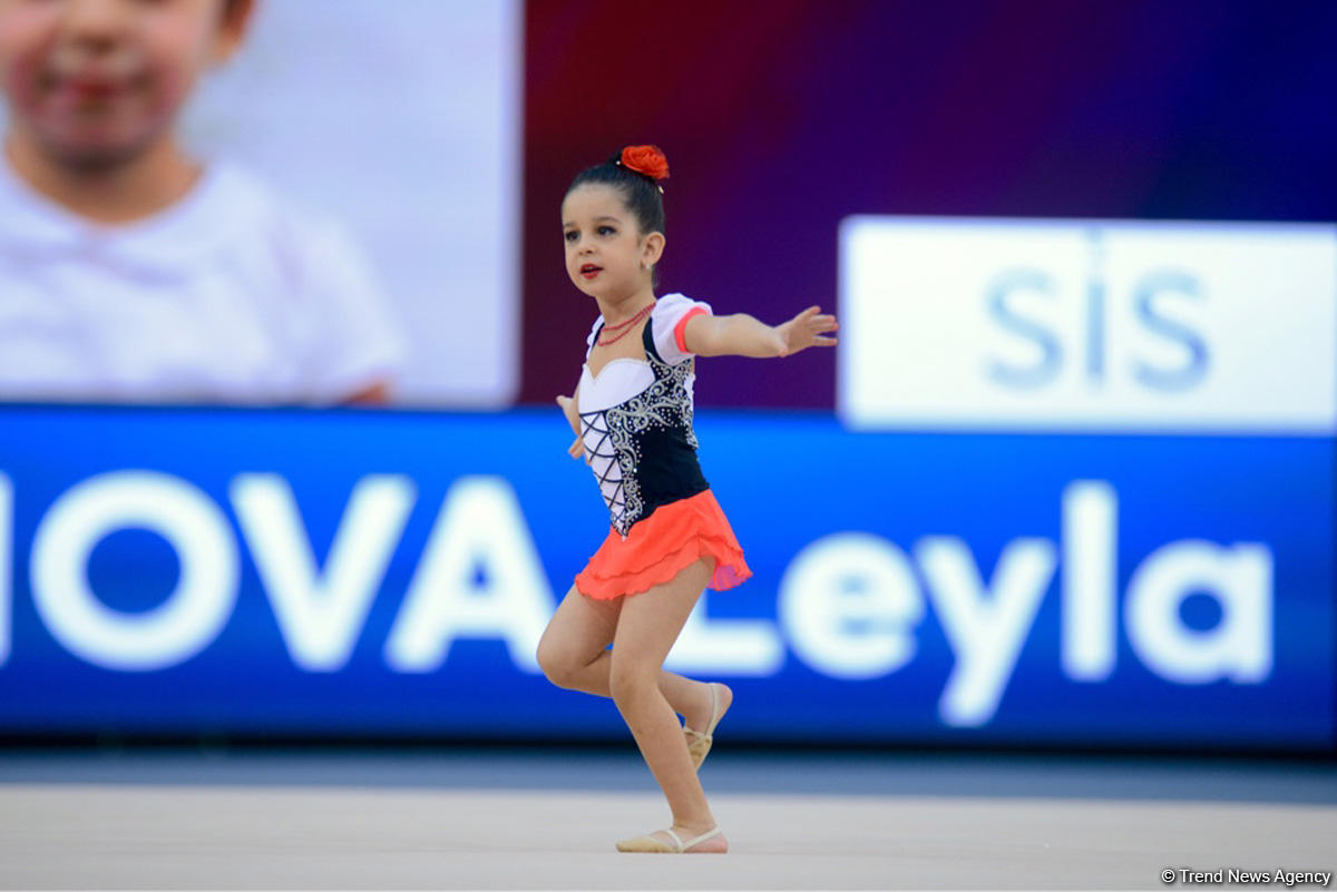 Uşaqların Beynəlxalq Müdafiəsi Gününə həsr olunmuş bədii gimnastika yarışına start verilib (FOTO)