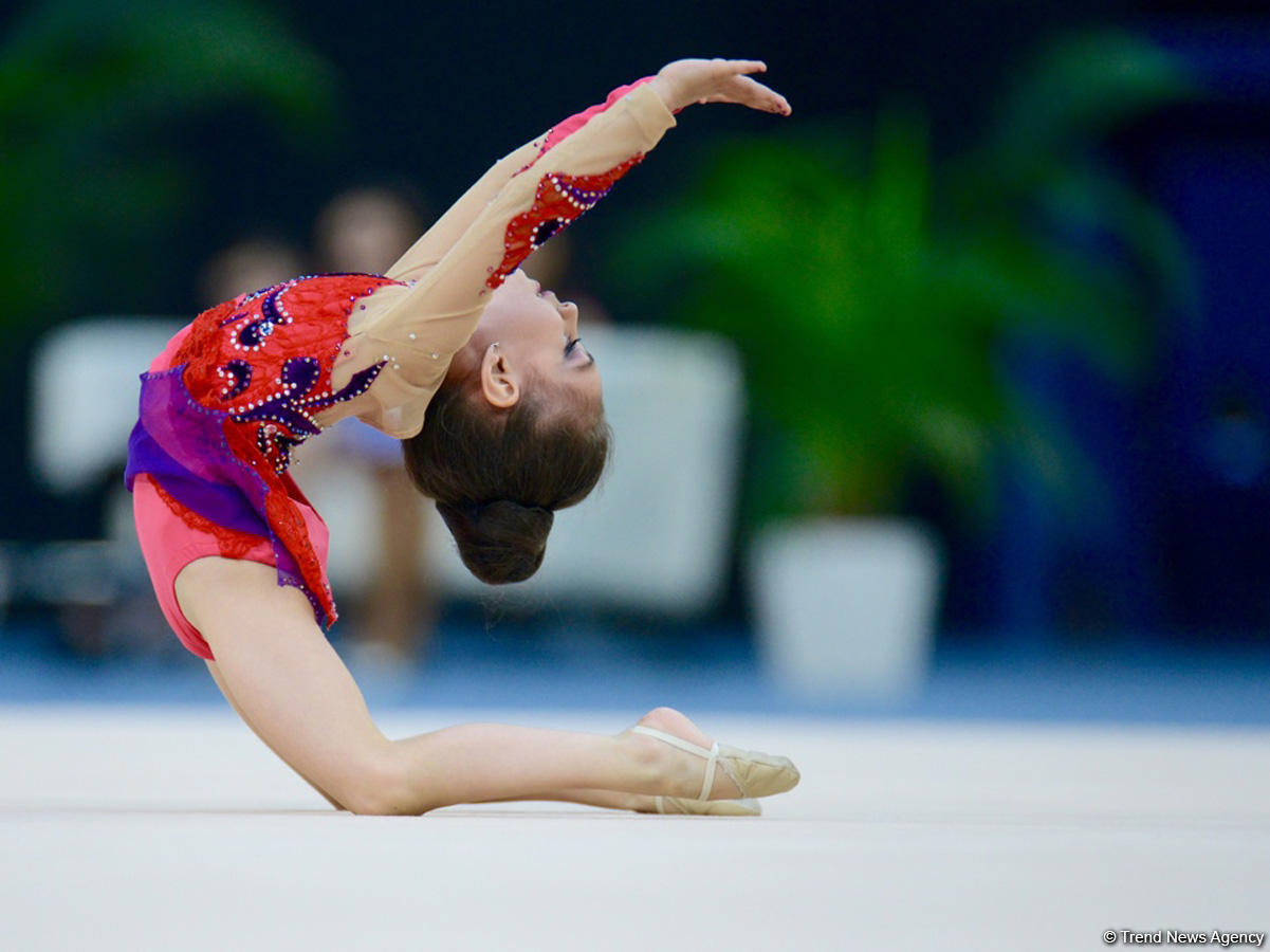 Uşaqların Beynəlxalq Müdafiəsi Gününə həsr olunmuş bədii gimnastika yarışına start verilib (FOTO)