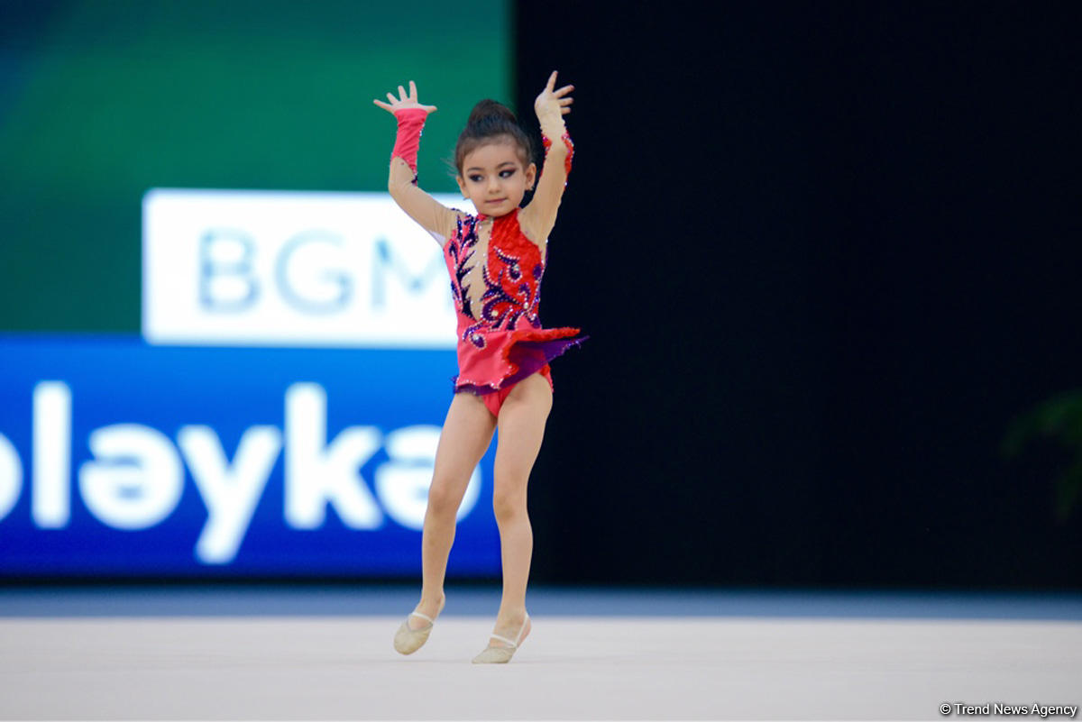 Uşaqların Beynəlxalq Müdafiəsi Gününə həsr olunmuş bədii gimnastika yarışına start verilib (FOTO)