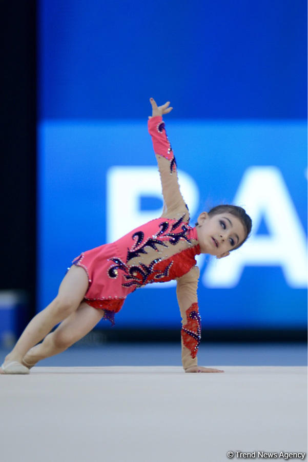 Uşaqların Beynəlxalq Müdafiəsi Gününə həsr olunmuş bədii gimnastika yarışına start verilib (FOTO)