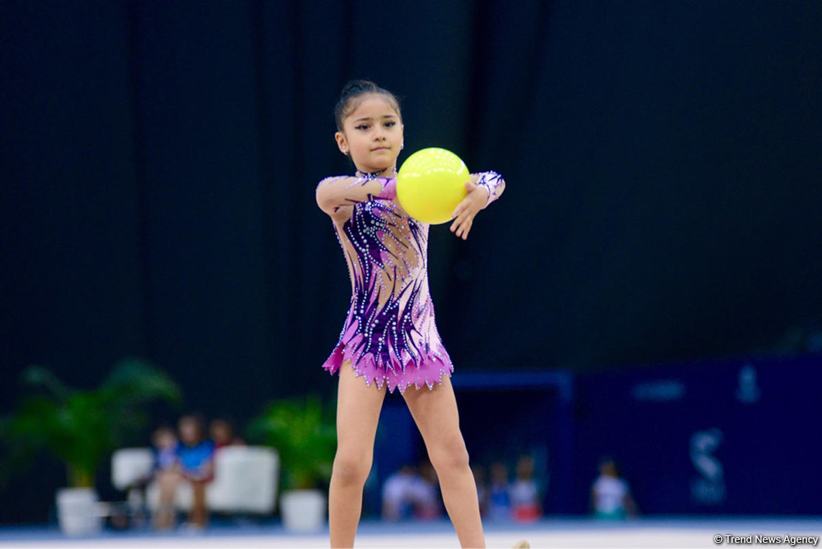 Uşaqların Beynəlxalq Müdafiəsi Gününə həsr olunmuş bədii gimnastika yarışına start verilib (FOTO)