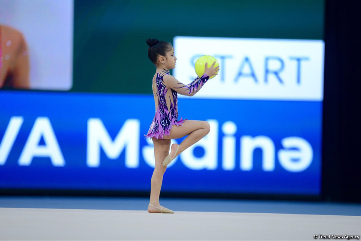 Uşaqların Beynəlxalq Müdafiəsi Gününə həsr olunmuş bədii gimnastika yarışına start verilib (FOTO)