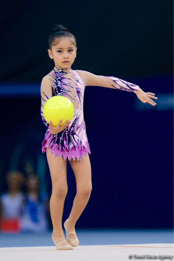Uşaqların Beynəlxalq Müdafiəsi Gününə həsr olunmuş bədii gimnastika yarışına start verilib (FOTO)