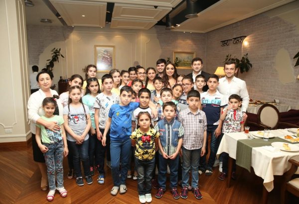 Heydər Əliyev Fondunun vitse-prezidenti Leyla Əliyeva 2 saylı uşaq evinin sakinləri ilə görüşüb (FOTO)
