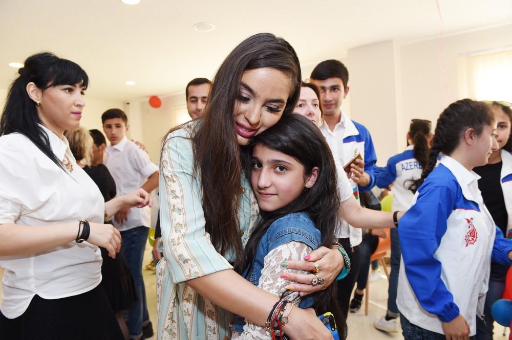 Leyla Əliyeva IDEA Heyvanlara Qayğı Mərkəzində sağlamlıq imkanları məhdud uşaqlar üçün təşkil edilən tədbirdə iştirak edib (FOTO)