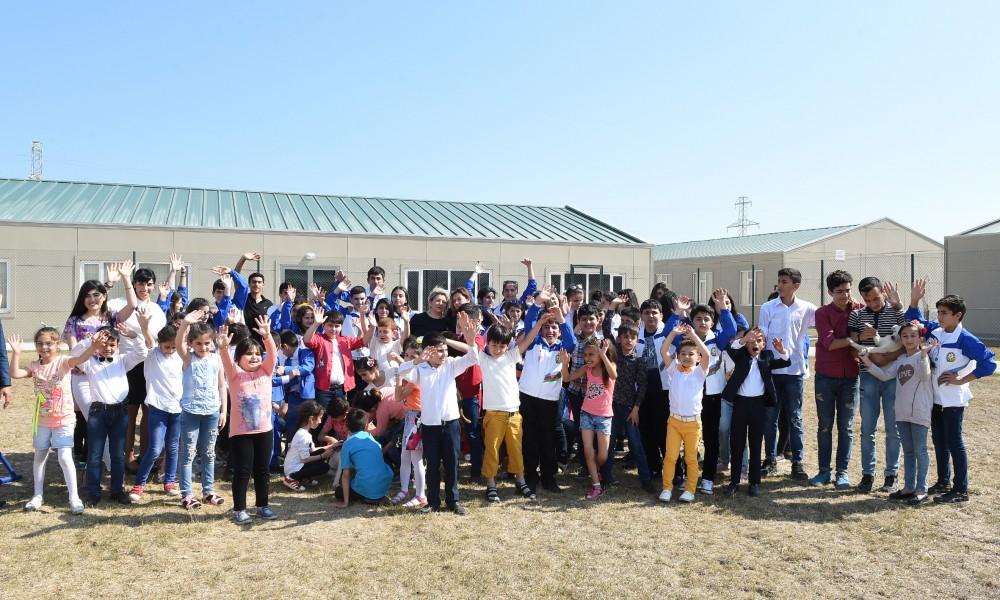 Leyla Əliyeva IDEA Heyvanlara Qayğı Mərkəzində sağlamlıq imkanları məhdud uşaqlar üçün təşkil edilən tədbirdə iştirak edib (FOTO)