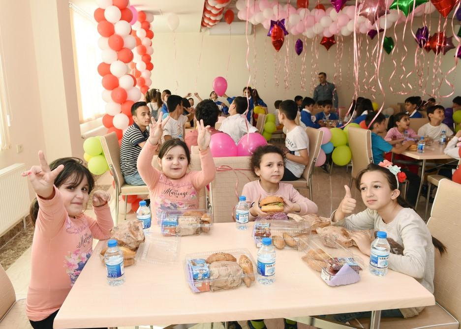 Leyla Əliyeva IDEA Heyvanlara Qayğı Mərkəzində sağlamlıq imkanları məhdud uşaqlar üçün təşkil edilən tədbirdə iştirak edib (FOTO)
