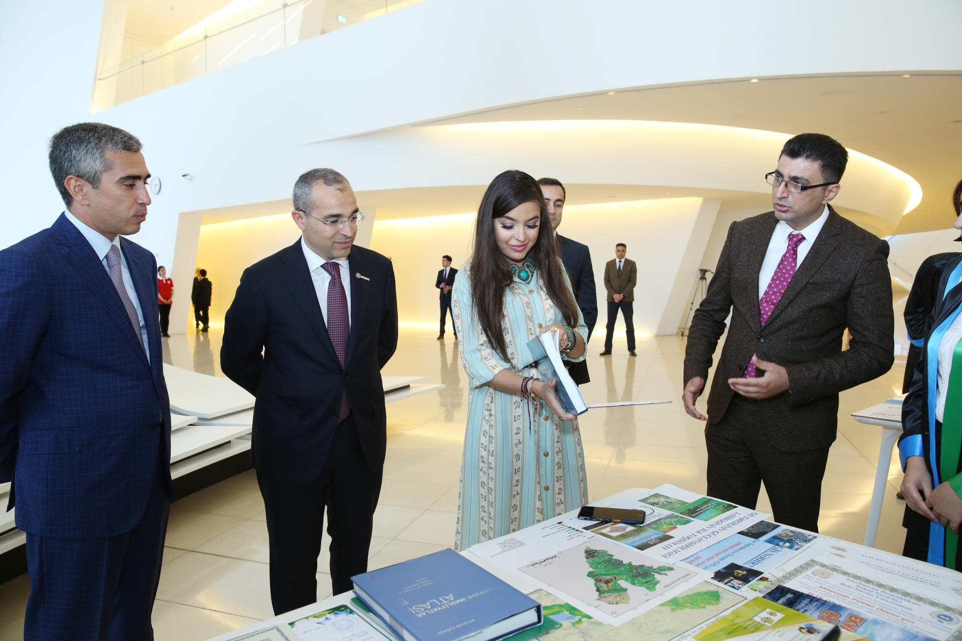 Heydər Əliyev Fondunun vitse-prezidenti Leyla Əliyeva “SABAH-ın məzunu” mərasimində iştirak edib (FOTO)