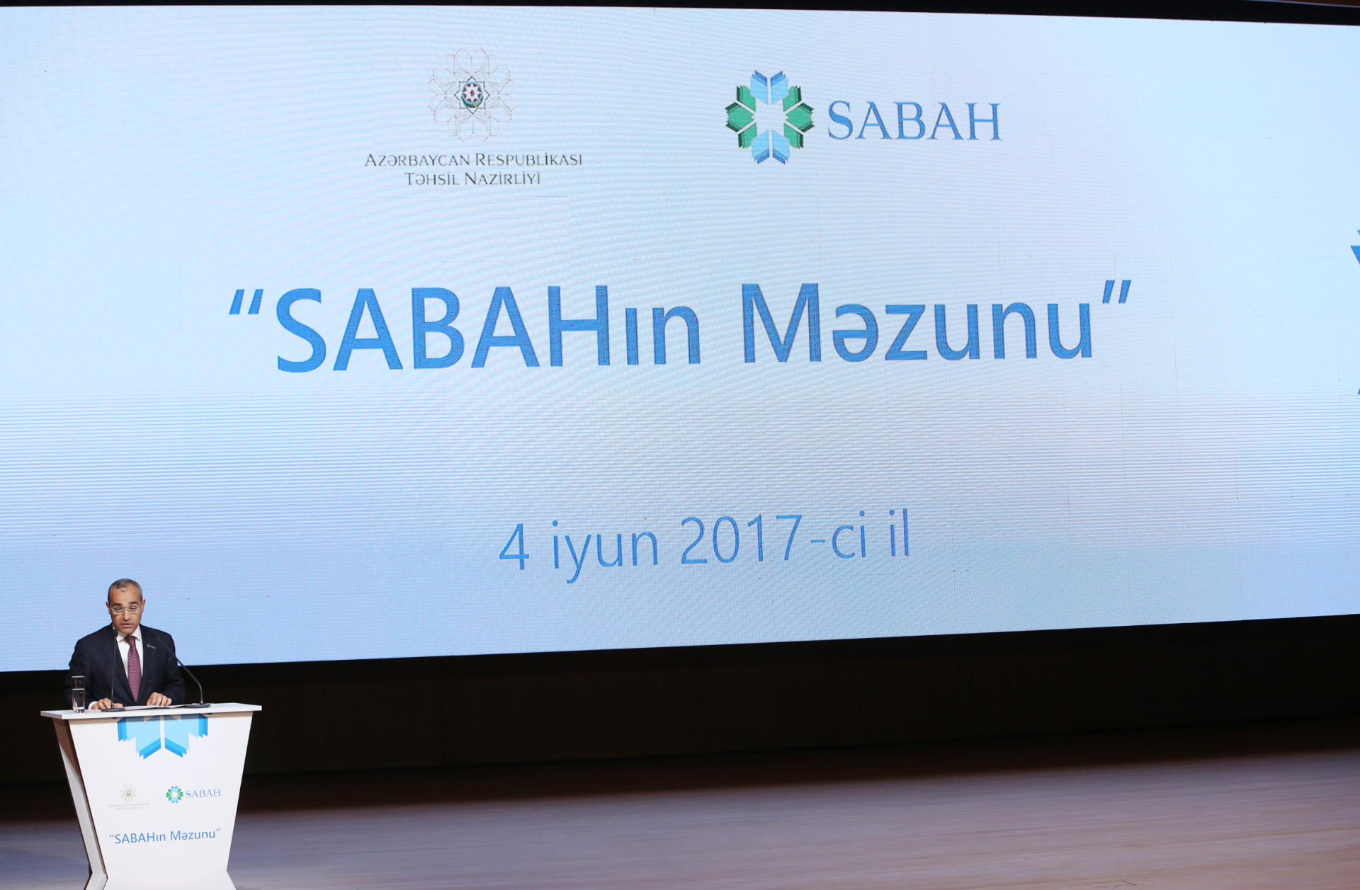 Heydər Əliyev Fondunun vitse-prezidenti Leyla Əliyeva “SABAH-ın məzunu” mərasimində iştirak edib (FOTO)