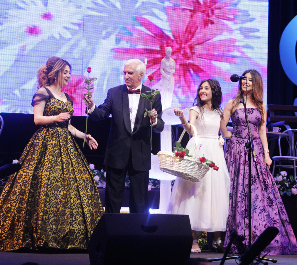Heydər Əliyev Sarayında Emin Sabitoğlunun mahnılarından ibarət konsert keçirilib (FOTO)