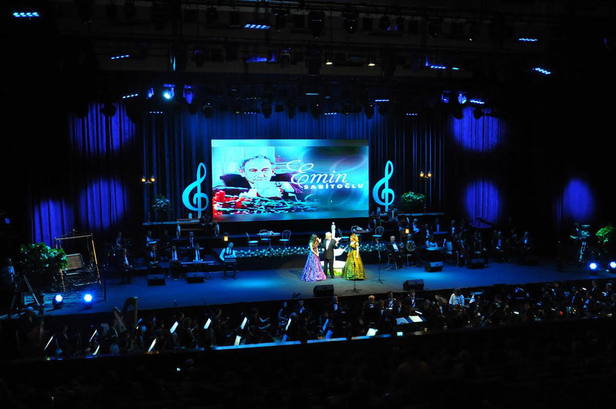 Heydər Əliyev Sarayında Emin Sabitoğlunun mahnılarından ibarət konsert keçirilib (FOTO)