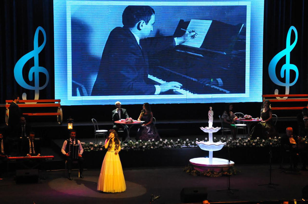Heydər Əliyev Sarayında Emin Sabitoğlunun mahnılarından ibarət konsert keçirilib (FOTO)