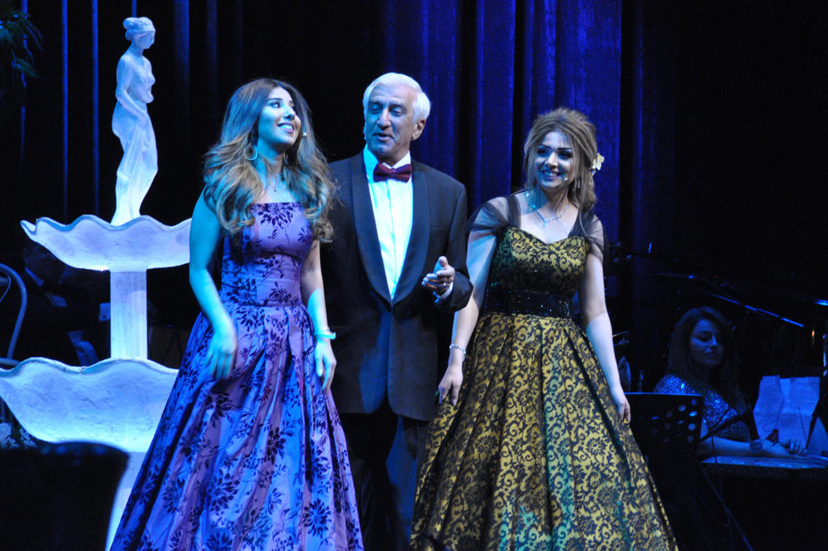 Heydər Əliyev Sarayında Emin Sabitoğlunun mahnılarından ibarət konsert keçirilib (FOTO)