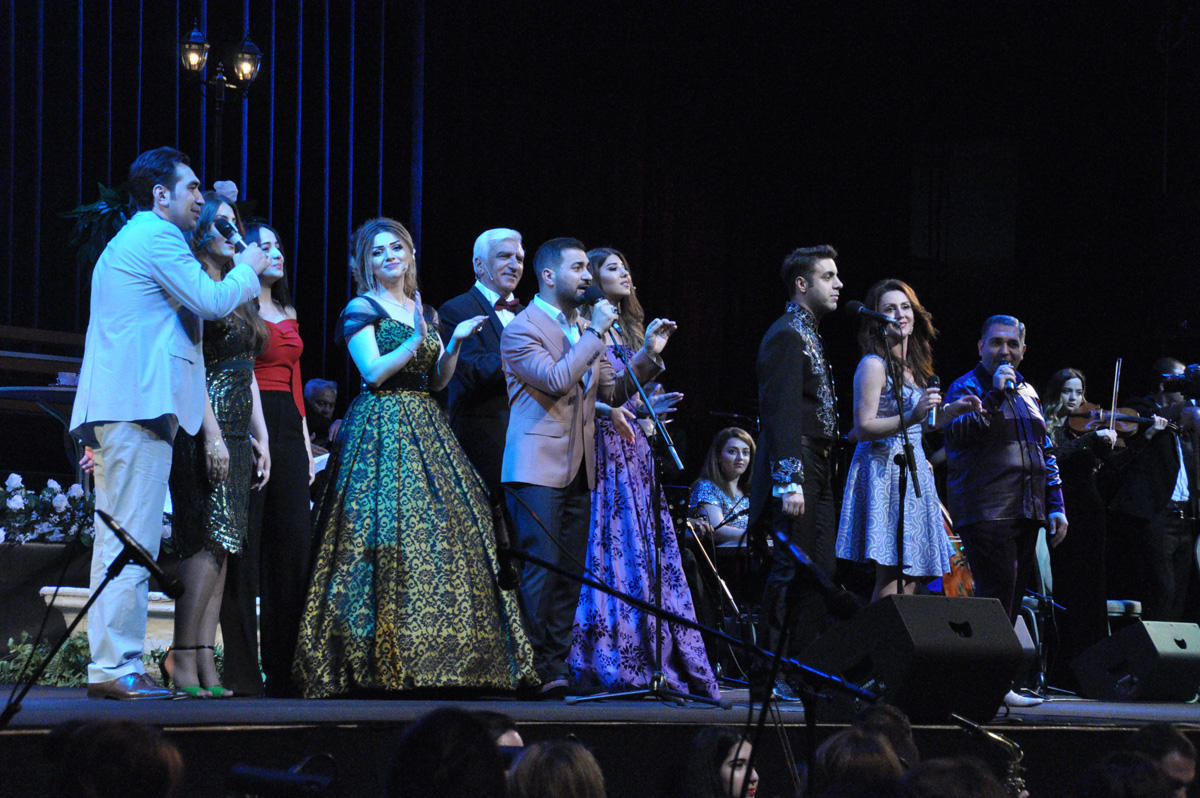Heydər Əliyev Sarayında Emin Sabitoğlunun mahnılarından ibarət konsert keçirilib (FOTO)