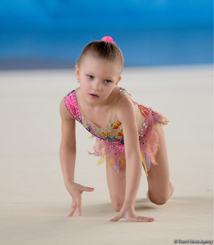 Bədii gimnastika üzrə "Nar şahzadəsi" və Göyçay Açıq birinciliyinə start verilib (FOTO)
