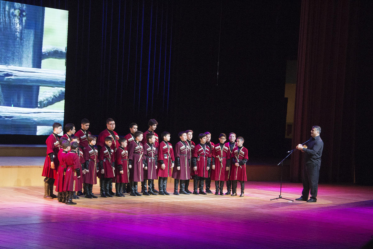Bakıda "Save The Children's World" Beynəlxalq incəsənət festivalı keçirilib (FOTO)