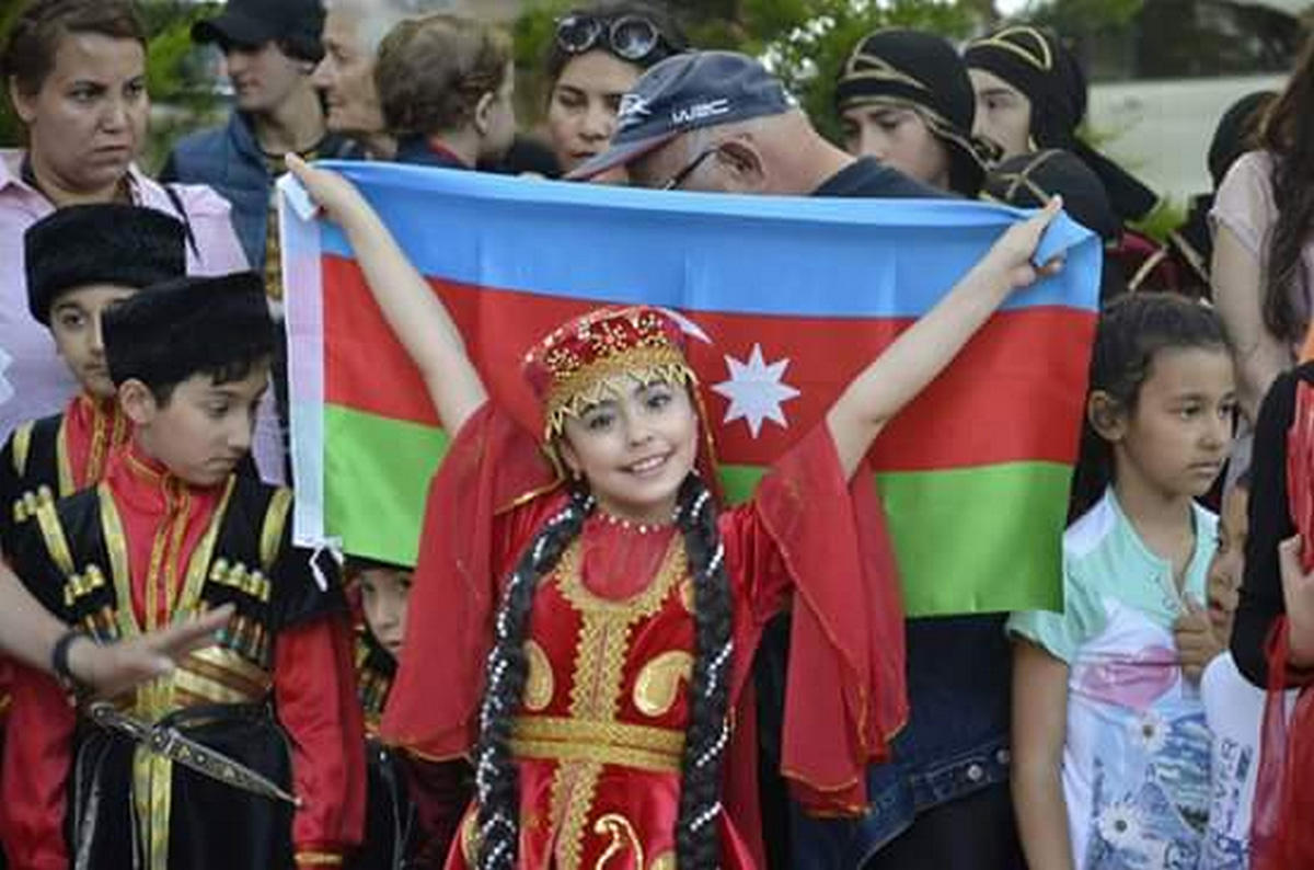 Bakıda "Save The Children's World" Beynəlxalq incəsənət festivalı keçirilib (FOTO)