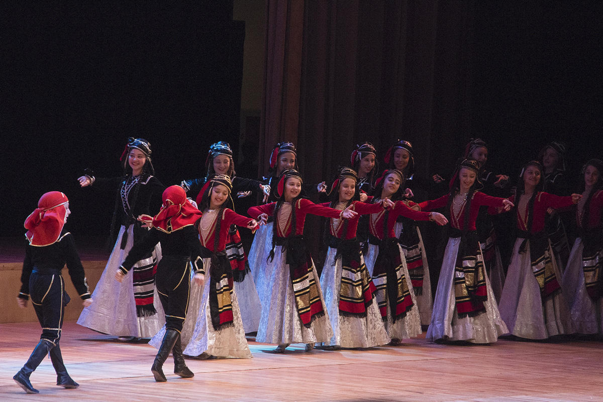 Bakıda "Save The Children's World" Beynəlxalq incəsənət festivalı keçirilib (FOTO)