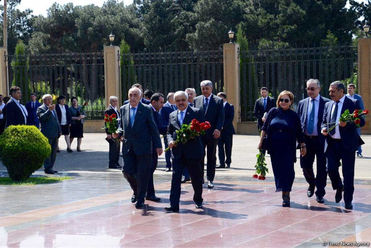 SOCAR Neft Emalı Zavodunda yeni qurğu istifadəyə verib (FOTO)