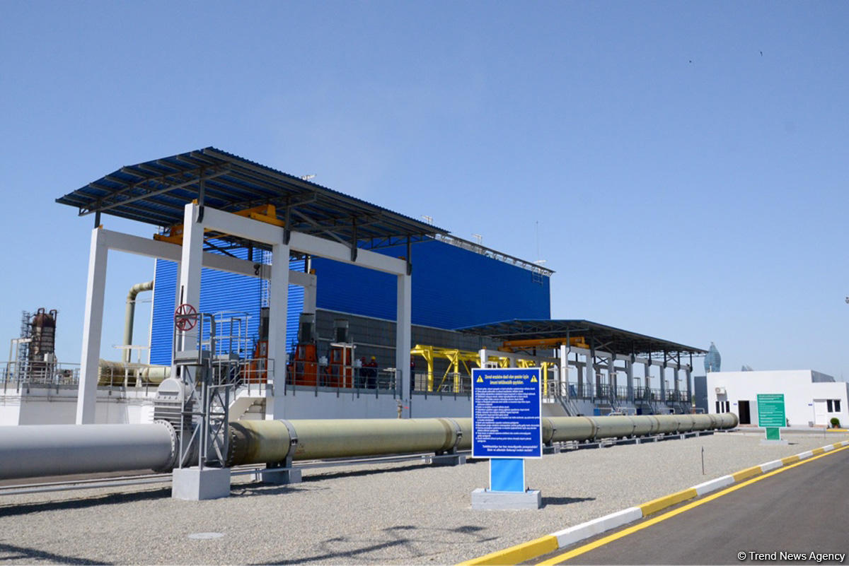 SOCAR Neft Emalı Zavodunda yeni qurğu istifadəyə verib (FOTO)