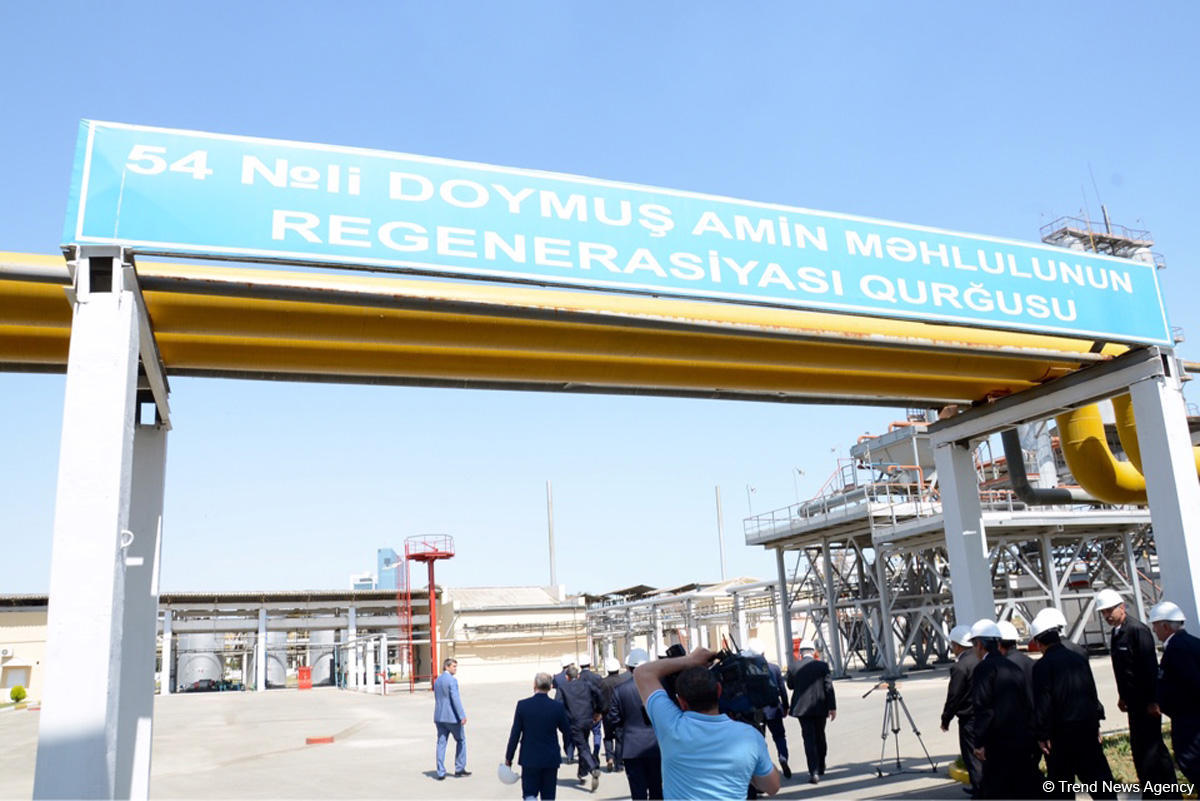 SOCAR Neft Emalı Zavodunda yeni qurğu istifadəyə verib (FOTO)
