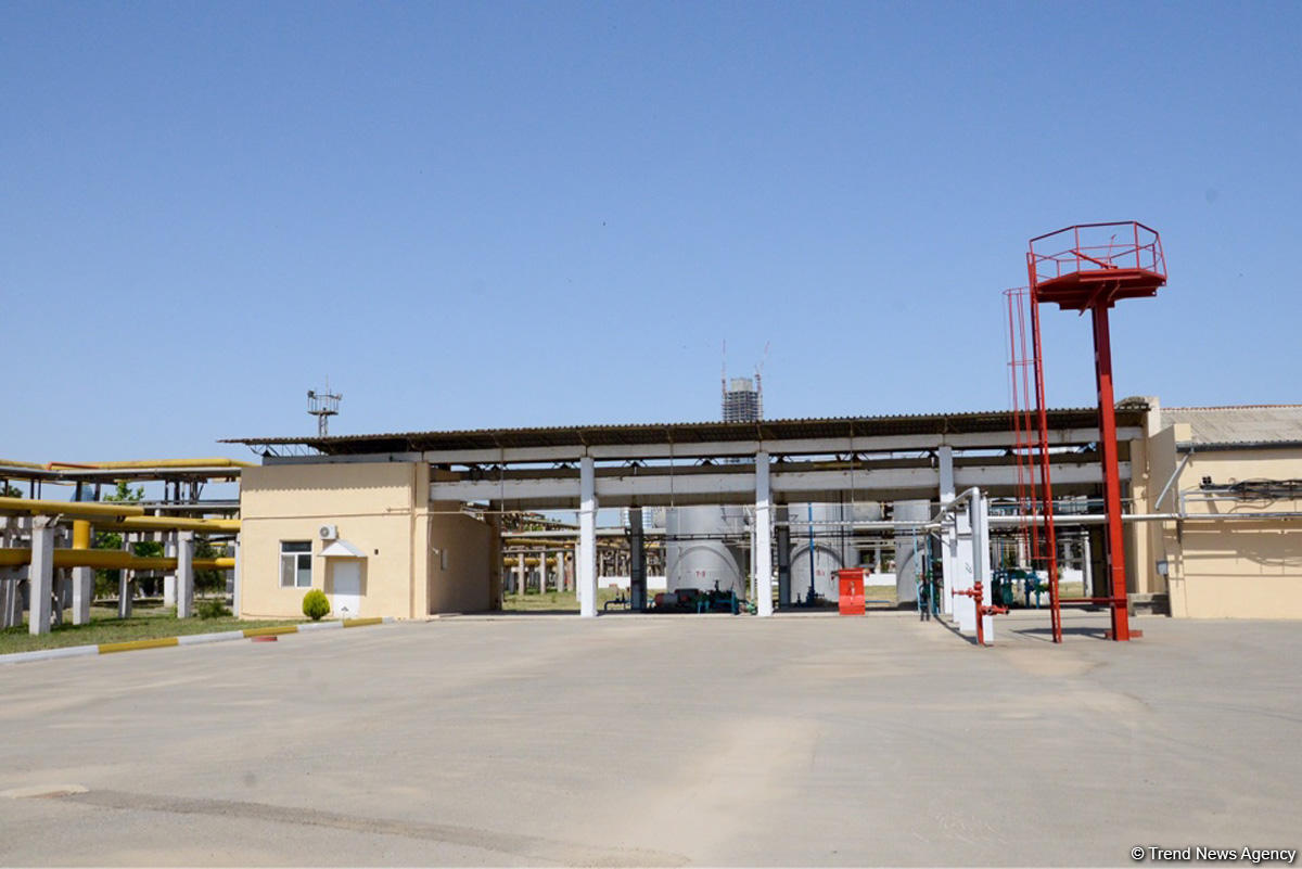 SOCAR Neft Emalı Zavodunda yeni qurğu istifadəyə verib (FOTO)