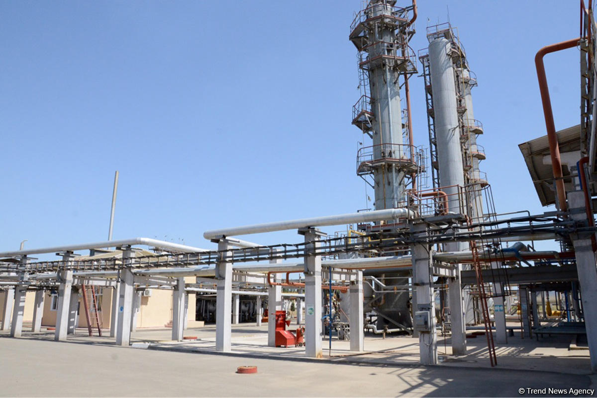 SOCAR Neft Emalı Zavodunda yeni qurğu istifadəyə verib (FOTO)