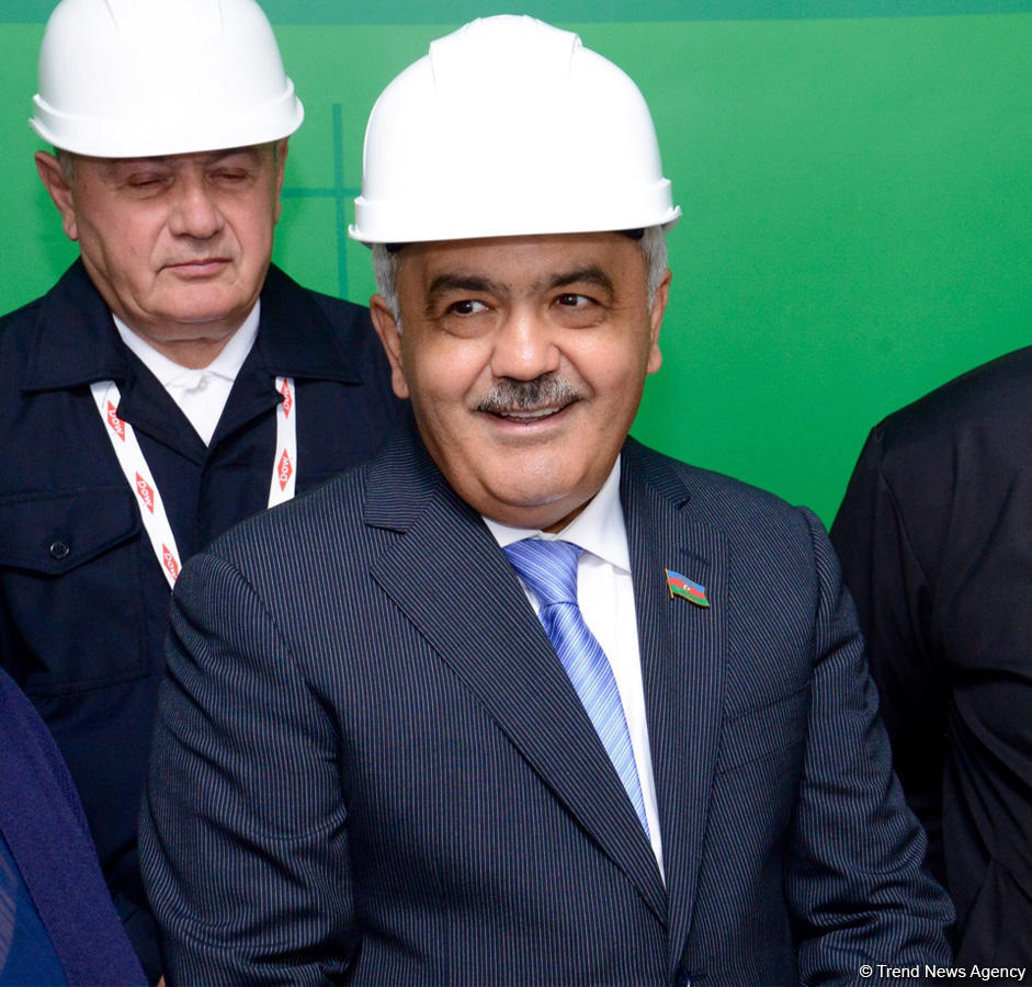 SOCAR Neft Emalı Zavodunda yeni qurğu istifadəyə verib (FOTO)