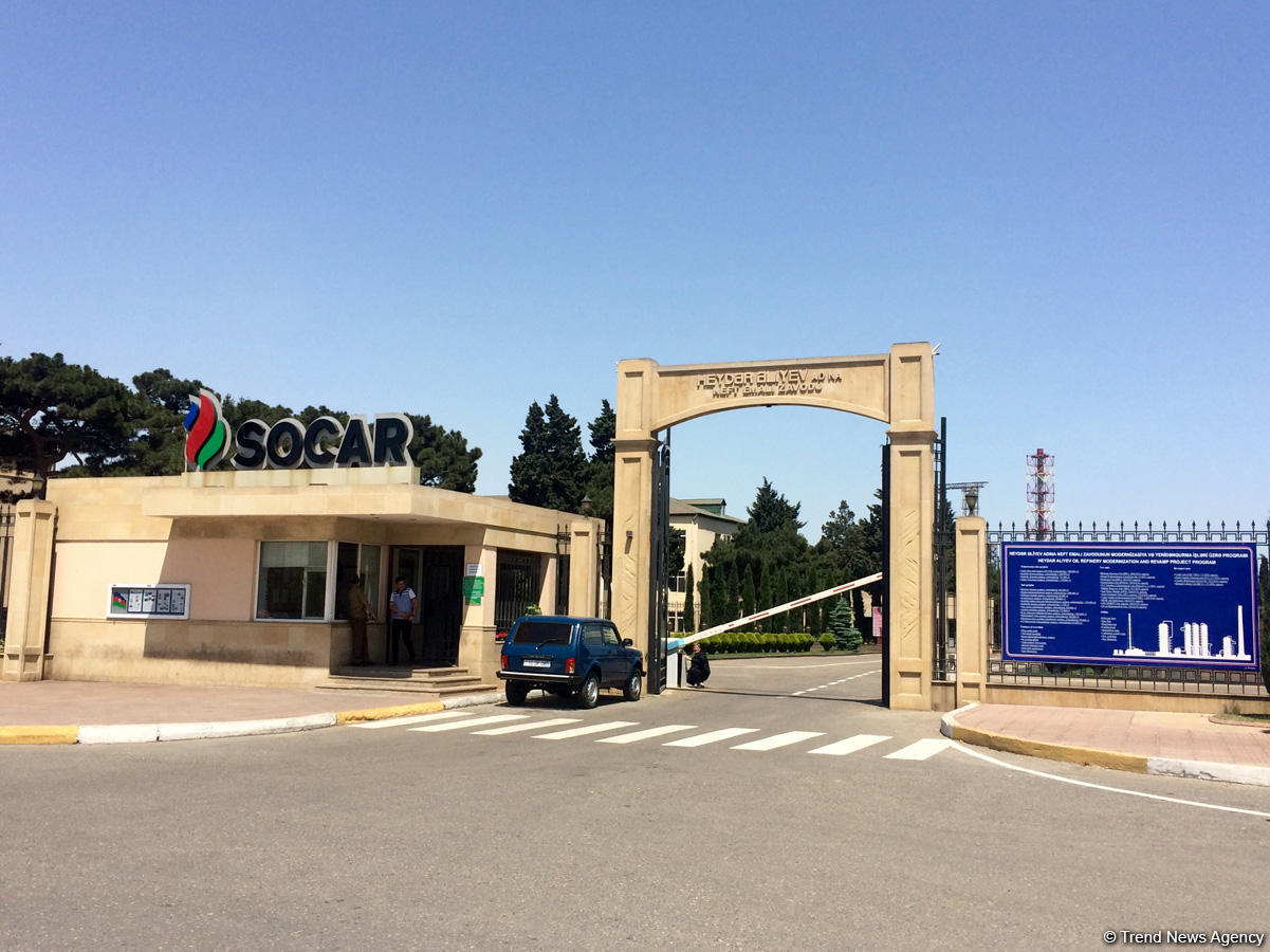SOCAR Neft Emalı Zavodunda yeni qurğu istifadəyə verib (FOTO)
