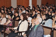 Gənc estrada ifaçılarının konserti keçirilib (FOTO)