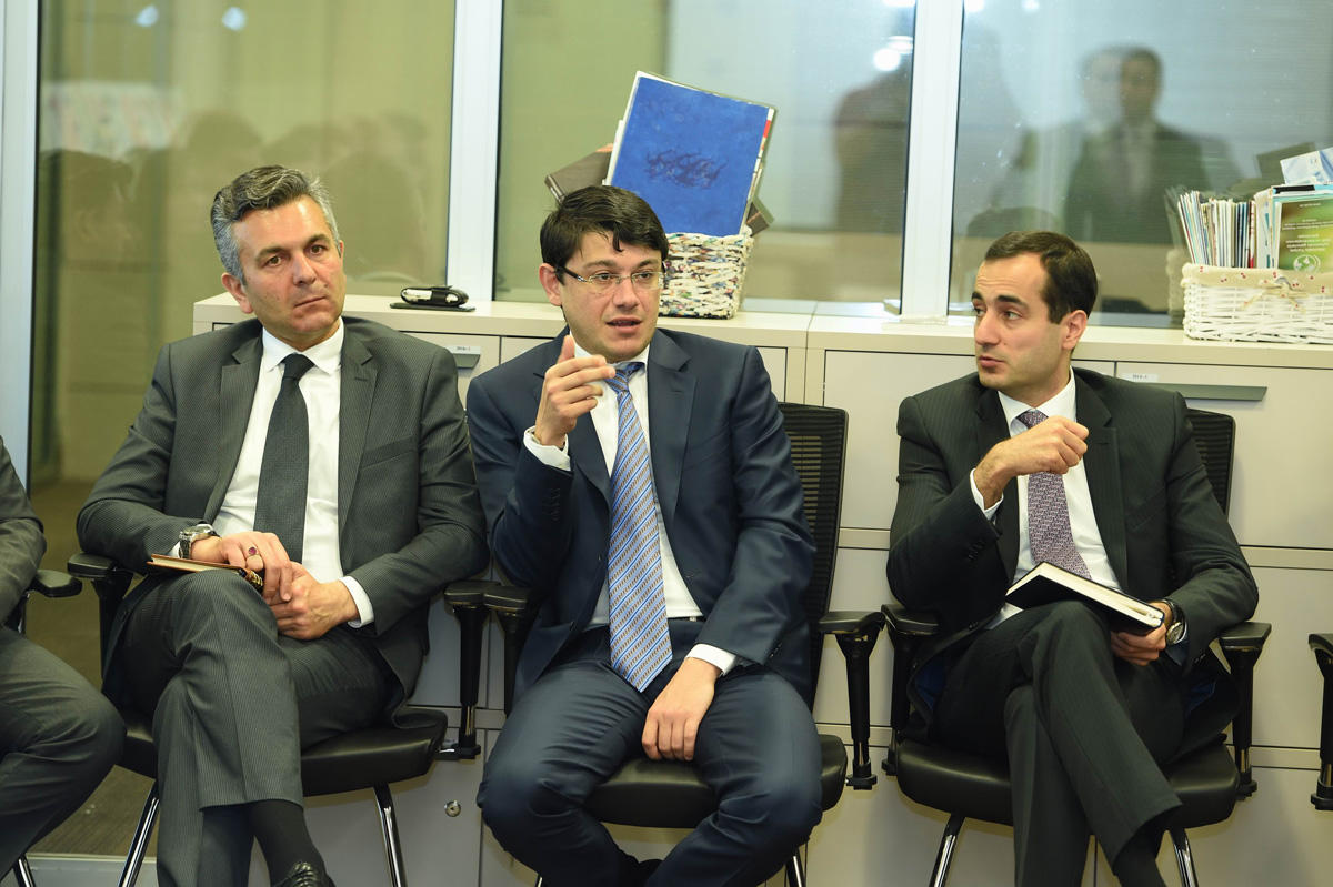 Prezident Administrasiyasının şöbə müdiri Yusuf Məmmədəliyev Gənclər Fondunda olub (FOTO)
