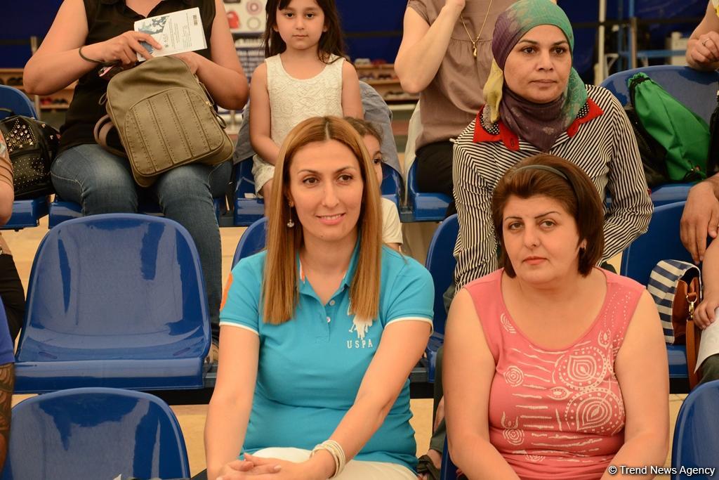 İdman və akrobatika gimnastikası üzrə Bakı çempionatı və Azərbaycan birinciliklərinə start verildi (FOTO)