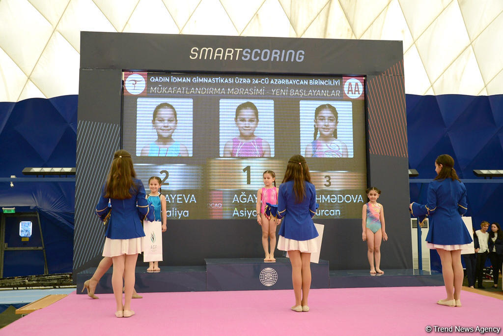 İdman və akrobatika gimnastikası üzrə Bakı çempionatı və Azərbaycan birinciliklərinə start verildi (FOTO)