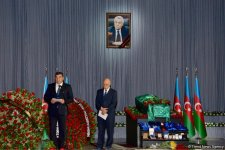 Energetika naziri Natiq Əliyevlə vida mərasimi keçirilib (FOTO) (YENİLƏNİB)