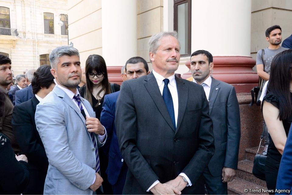 Energetika naziri Natiq Əliyevlə vida mərasimi keçirilib (FOTO) (YENİLƏNİB)