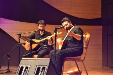 Beynəlxalq Muğam Mərkəzində ozanların ifasında İrfan türküləri səslənib (FOTO)