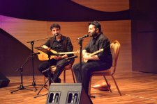 Beynəlxalq Muğam Mərkəzində ozanların ifasında İrfan türküləri səslənib (FOTO)
