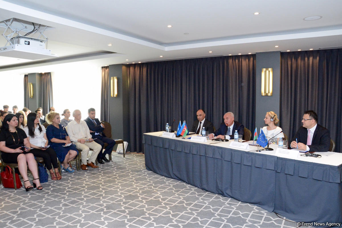Bakıda insan alverinə qarşı mübarizə ilə bağlı yeni layihə başladı (FOTO)