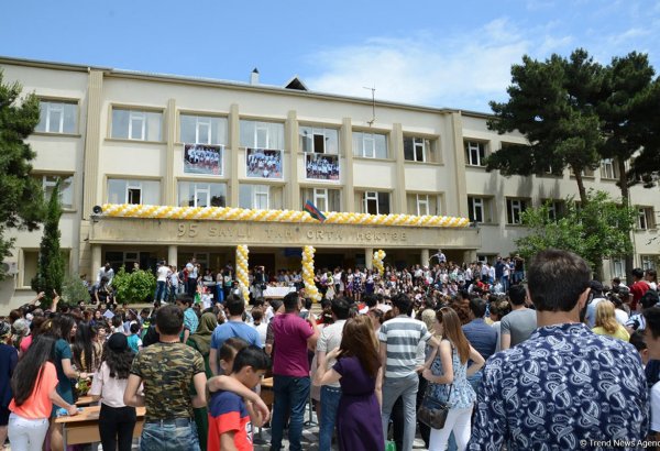Yeni dərs ilinin astanasında məktəblərdə təhlükəsizlik yenə gündəmdə