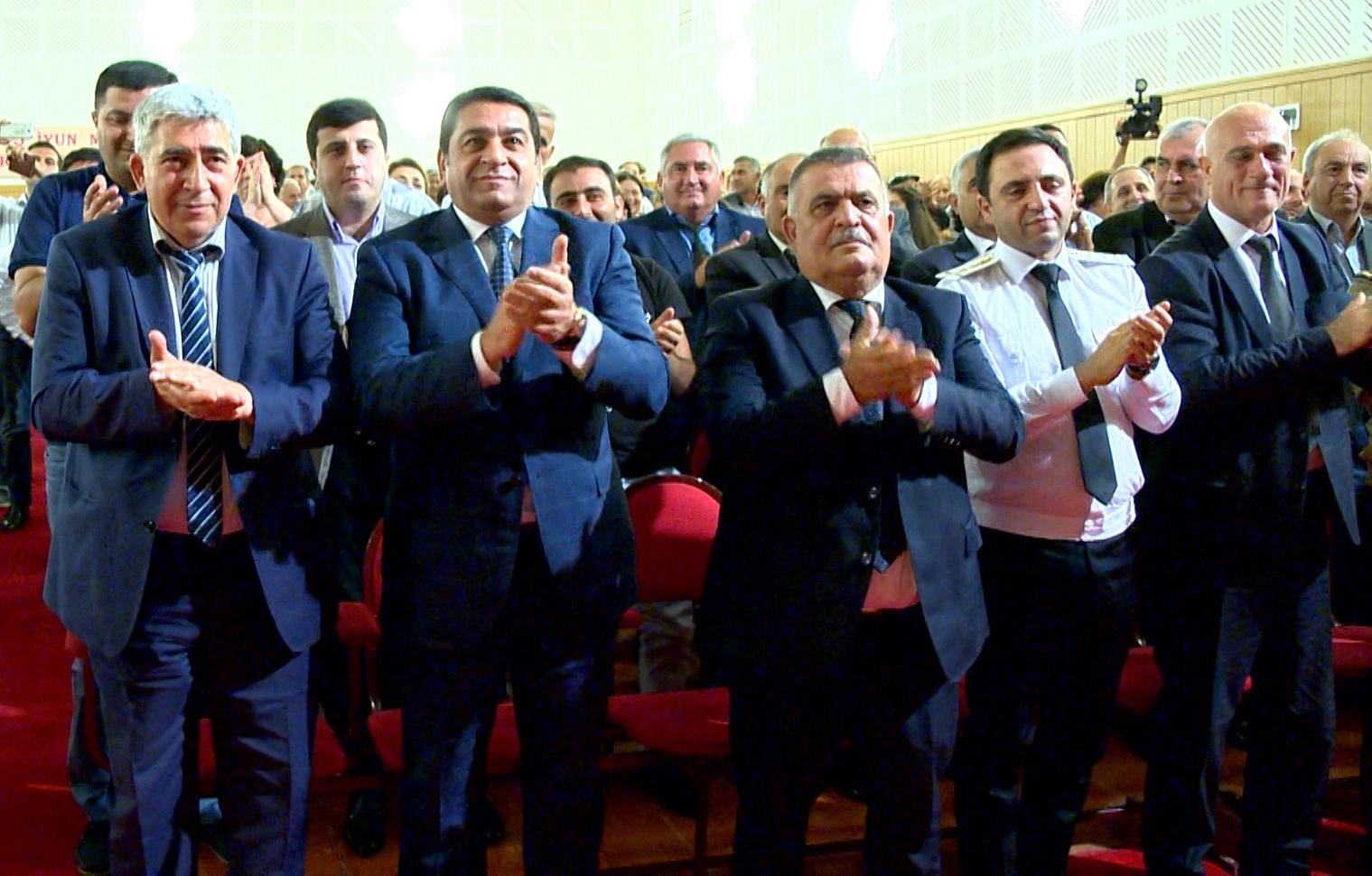 Ağsuda Qurtuluş gününə həsr olunmuş konsert keçirilib (FOTO)