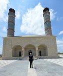 Prezident İlham Əliyev Cocuq Mərcanlıda tikilmiş məsciddə yaradılan şəraitlə tanış olub (FOTO)
