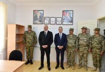 Prezident İlham Əliyev Cocuq Mərcanlıda yeni inşa olunan məktəblə tanış olub (FOTO)
