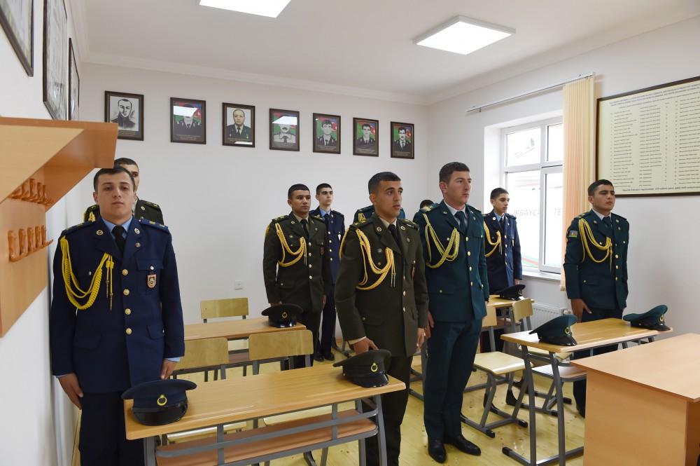 Prezident İlham Əliyev Cocuq Mərcanlıda yeni inşa olunan məktəblə tanış olub (FOTO)