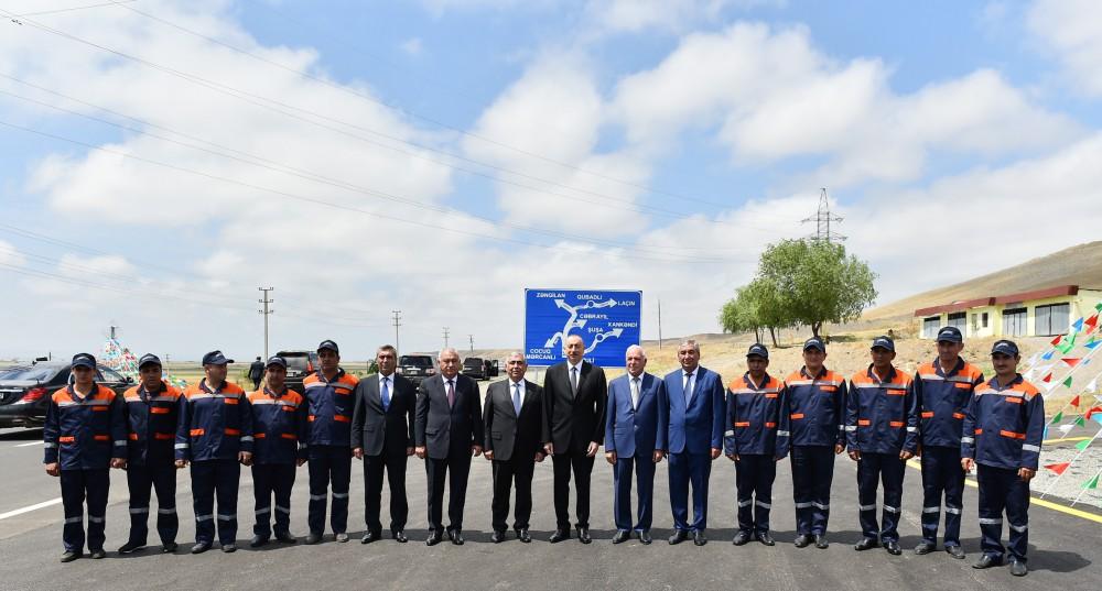Prezident İlham Əliyev Cocuq Mərcanlı kənd yolunun açılışında iştirak edib (FOTO)