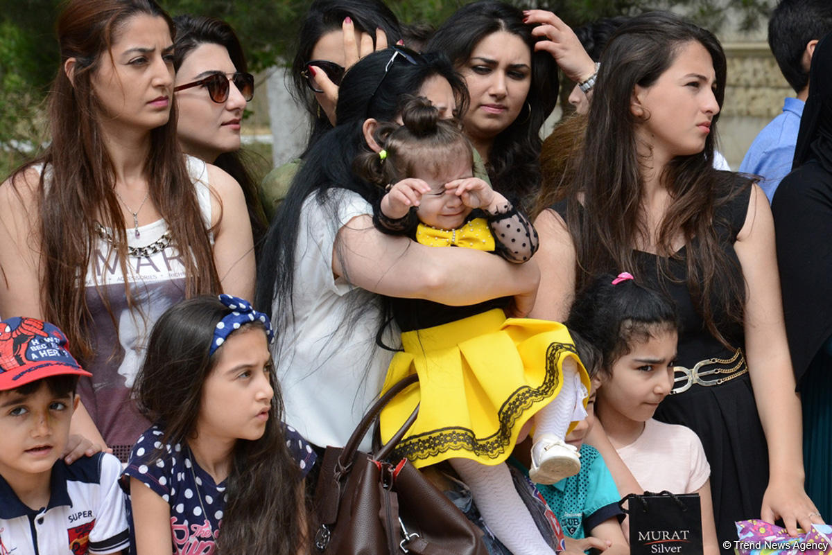 "Son zəng"i çalınanlar (FOTOSESSİYA)