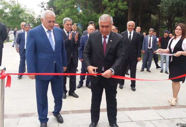 Hüseyn Cavid prospektində yeni piyada keçidi açıldı (FOTO)