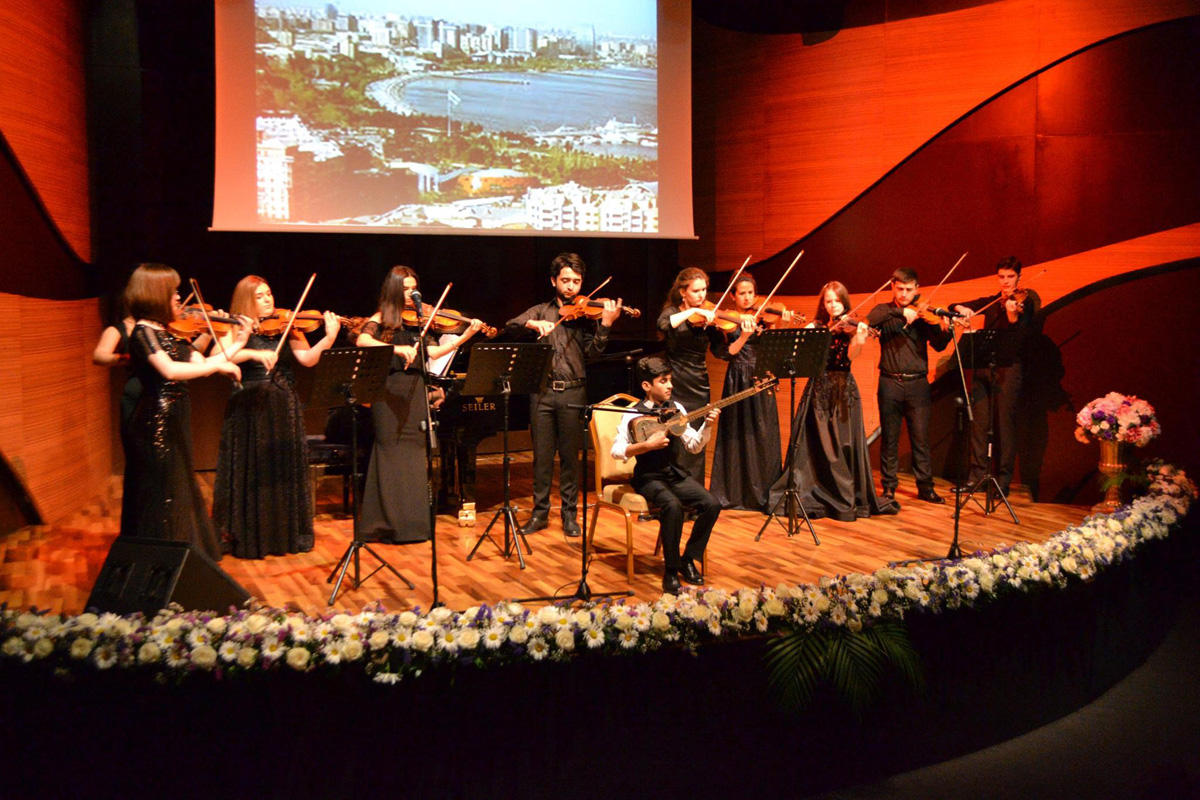 Beynəlxalq Muğam Mərkəzində Qurtuluş gününə həsr olunmuş konsert keçirilib (FOTO)